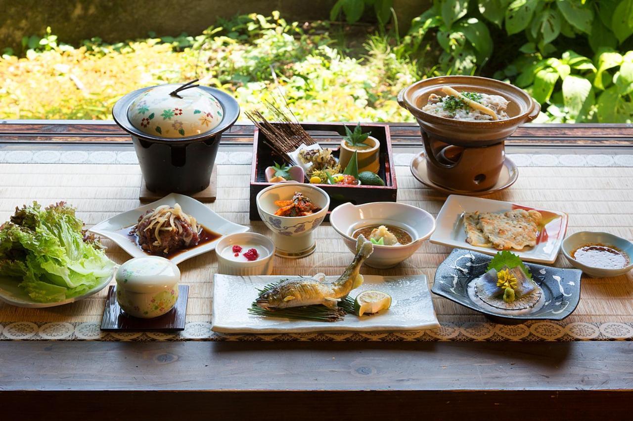Hitoyoshi Ryokan Eksteriør billede